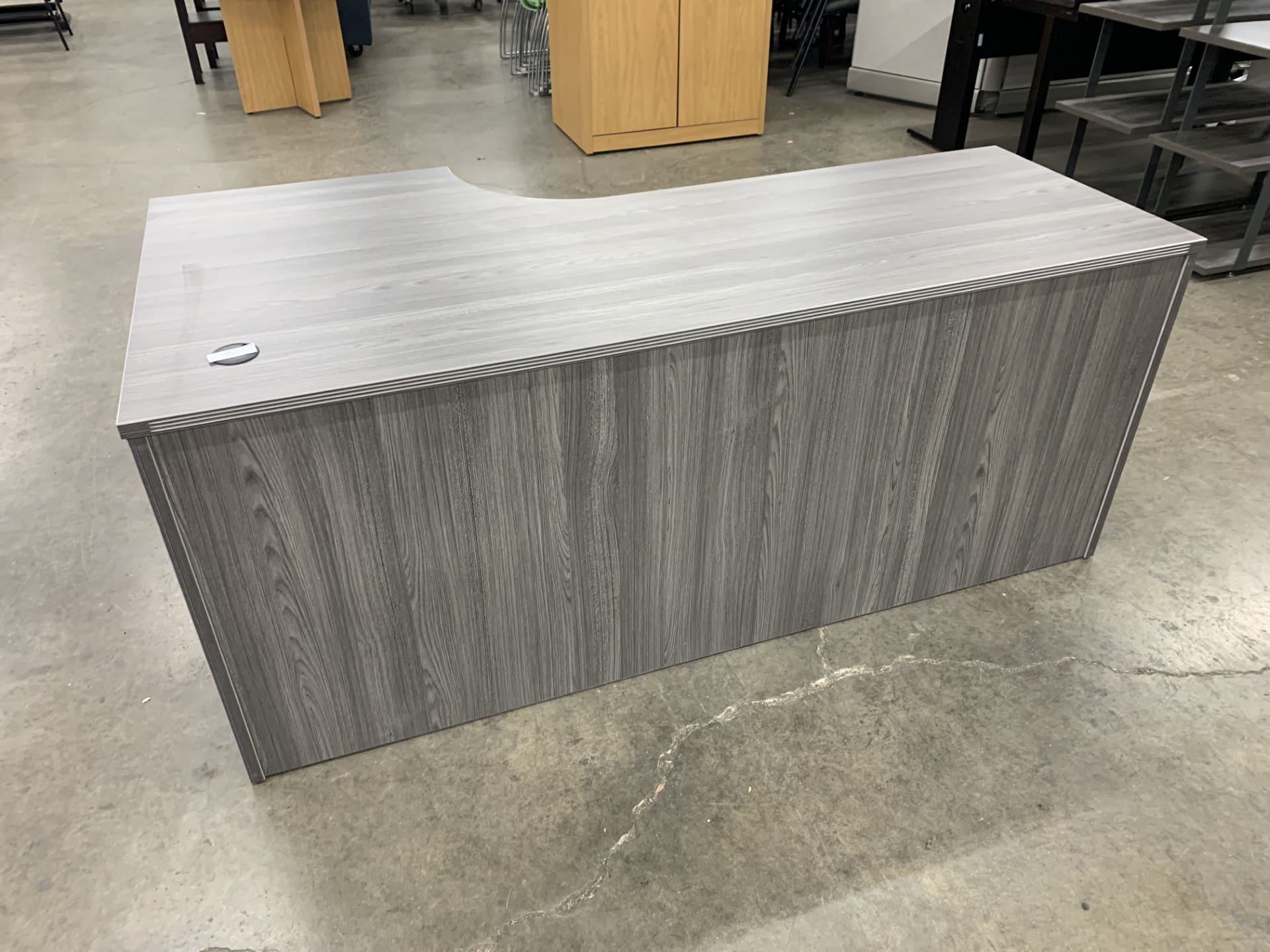 Right Desk Shell with Corner Extension Image