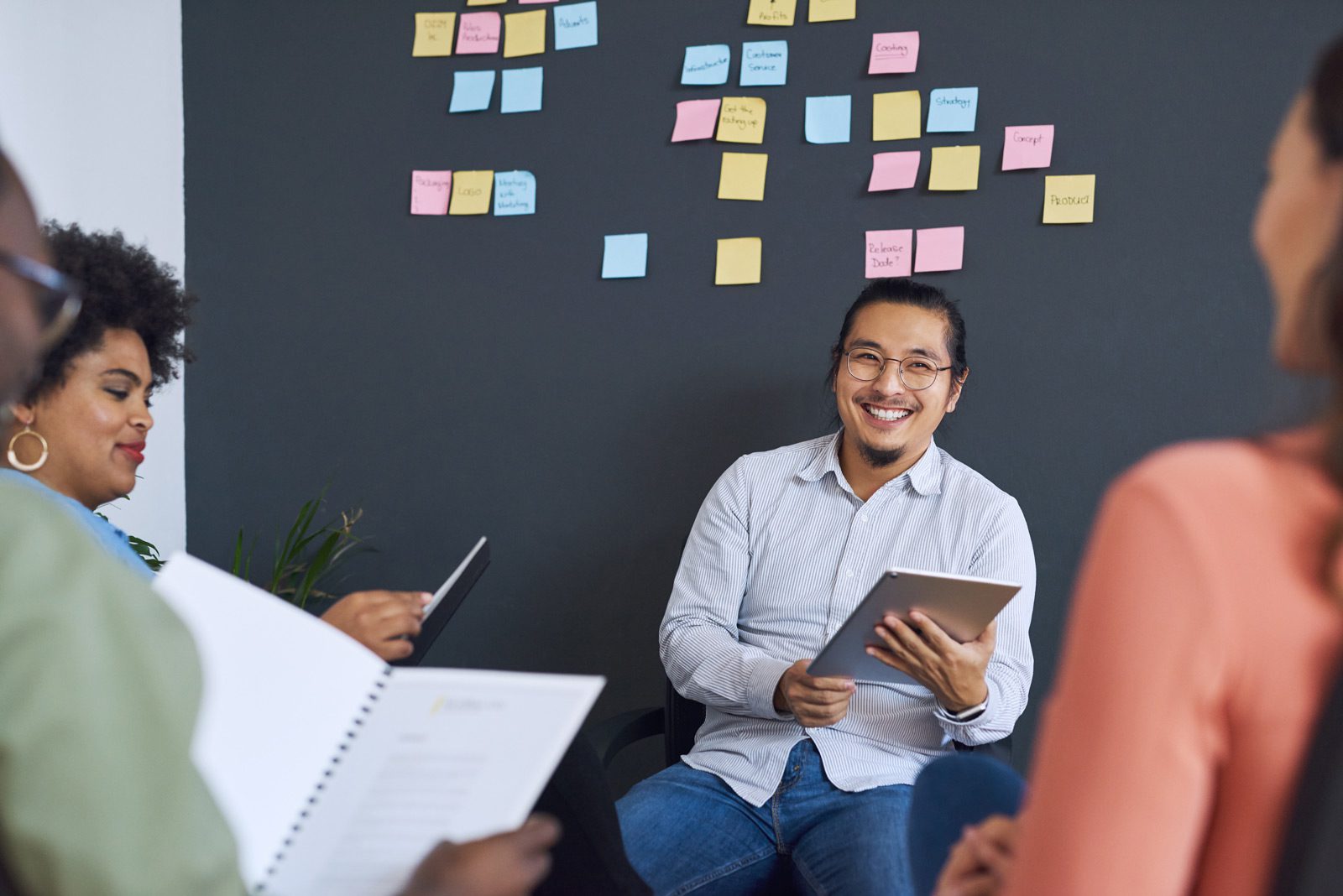 Modern offices embrace the brainstorming, or breakout, areas to create inclusive spaces for your team to thrive.